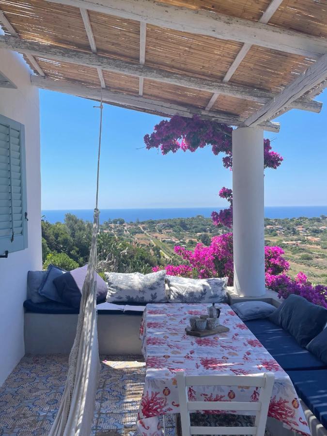 Casa Nica Villa Isola di Ustica Bagian luar foto